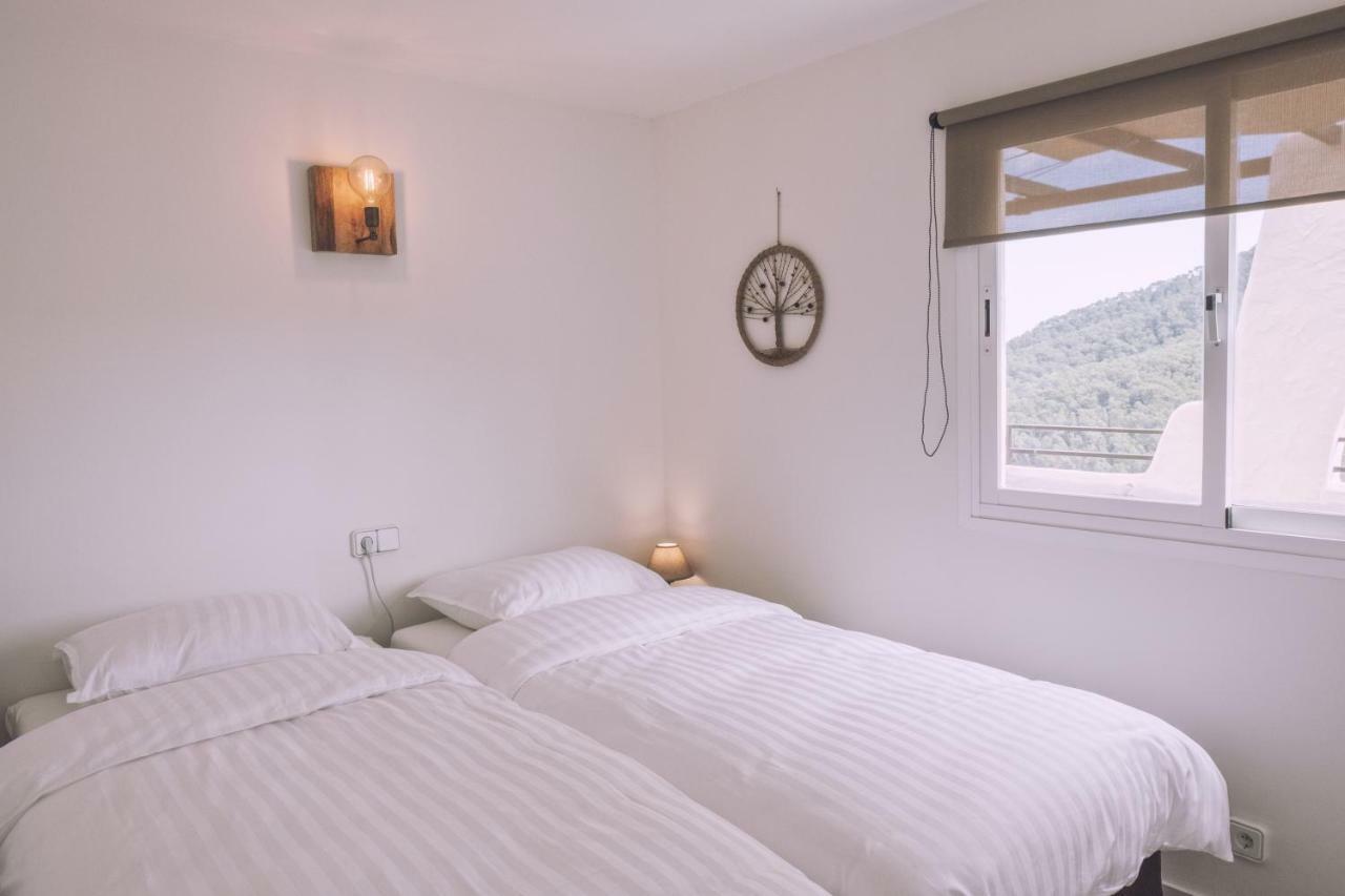Apartamentos Catharina Maria Cala Llonga  Εξωτερικό φωτογραφία