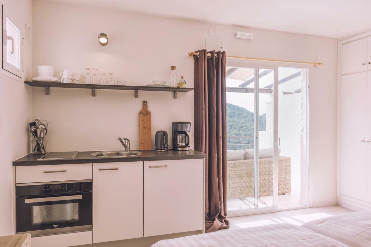 Apartamentos Catharina Maria Cala Llonga  Εξωτερικό φωτογραφία