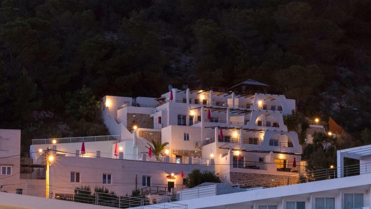 Apartamentos Catharina Maria Cala Llonga  Εξωτερικό φωτογραφία